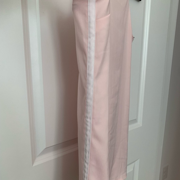 Pink and white striped FOREVER 21 dress - Picture 2 of 3